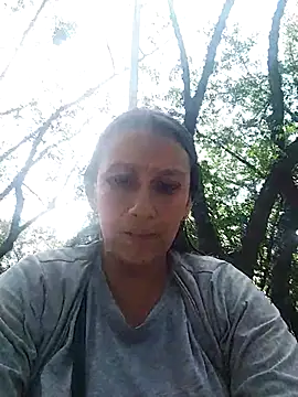 Snapshot of Mikela_19 chatting on 12.15.25 Mikela 19 online show from 12.15.25