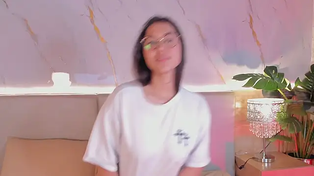 Snapshot of Sofi_castro12 chatting on 11.22.25 Sofi castro12 online show from 11.22.25