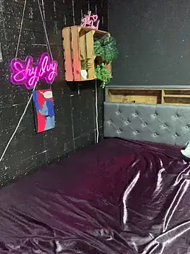 Shy-Ivy online show from 03.26.26