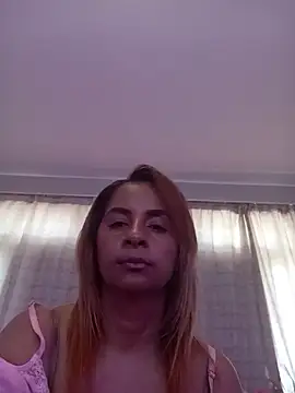 Snapshot of LaReineCleo chatting on 07.31.26 LaReineCleo online show from 07.31.26
