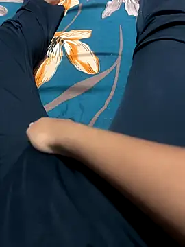 cutestpearl online show from 11.19.25