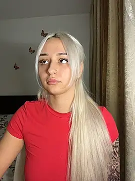 Snapshot of Kylie_One chatting on 11.27.25 Kylie One online show from 11.27.25