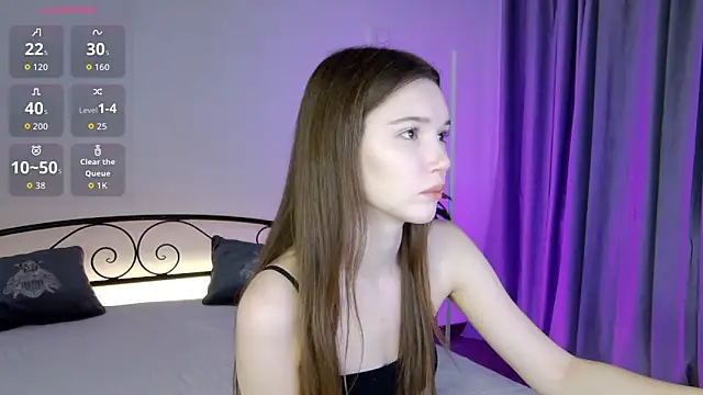 NicoletteBean online show from 11.22.25