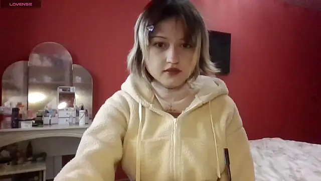 SkylaPorter online show from 11.27.25