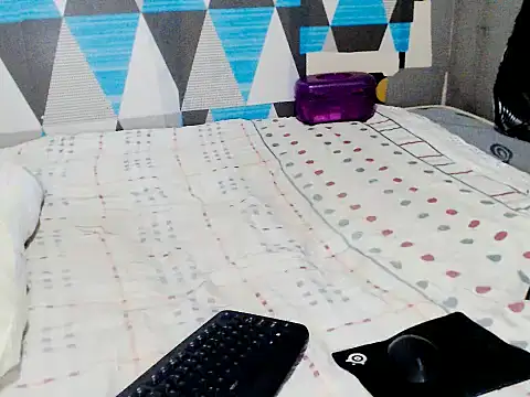 Snapshot of Savannah_Cock chatting on 11.30.25 Savannah Cock online show from 11.30.25