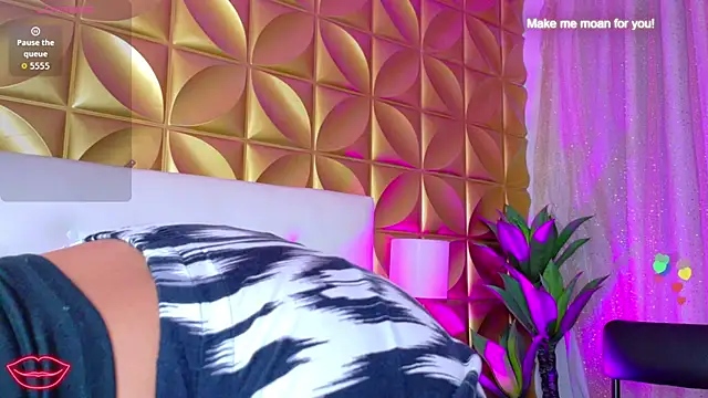 Amanda Mooree online show from 03.31.26