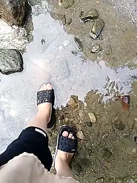 Pampirara online show from 12.23.25