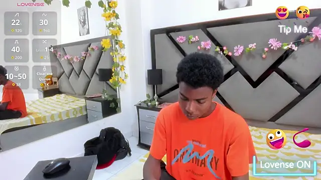 NoahJhonson69 online show from 04.13.26