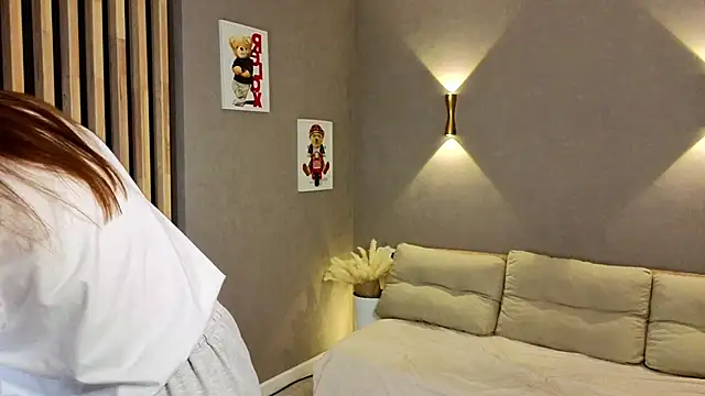 Snapshot of JaymieLarkey chatting on 12.19.25 JaymieLarkey online show from 12.19.25