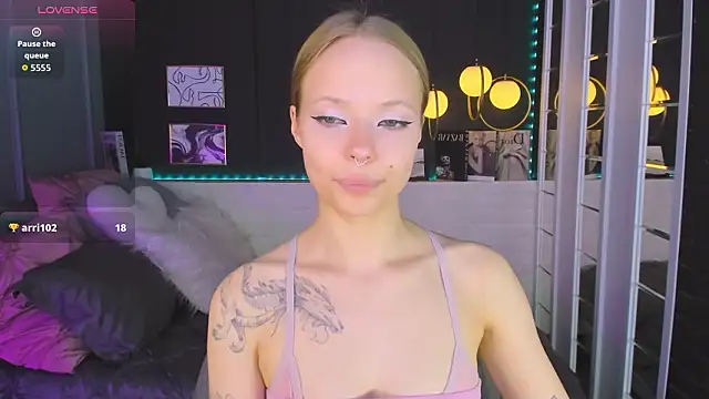 lucy loy online show from 03.08.26