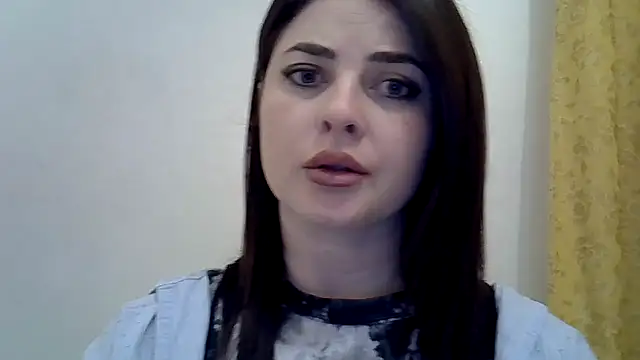 Darkroseq online show from 11.25.25