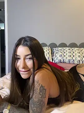 thauanydemontie online show from 03.28.26