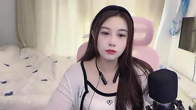 TTtia  online show from 12.23.25