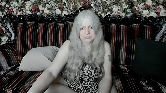 Snapshot of mariabelladonna chatting on 06.06.26 mariabelladonna online show from 06.06.26