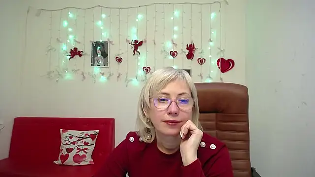 Snapshot of LaurenWishy chatting on 02.03.26 LaurenWishy online show from 02.03.26