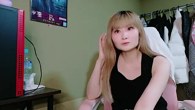 Snapshot of miyu0003 chatting on 07.18.26 miyu0003 online show from 07.18.26