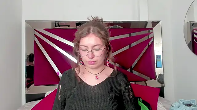 MarieTaylor  online show from 04.10.26