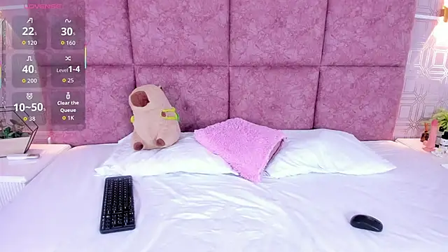 Snapshot of NathalieRoss1 chatting on 02.03.26 NathalieRoss1 online show from 02.03.26