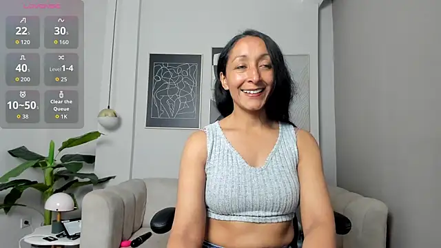 Violet Kumar online show from 11.21.25