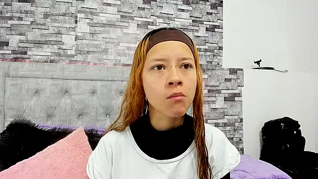 Snapshot of Anny_willians chatting on 11.26.25 Anny willians online show from 11.26.25