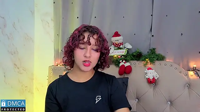 Snapshot of ahsly_Zam chatting on 11.29.25 ahsly Zam online show from 11.29.25