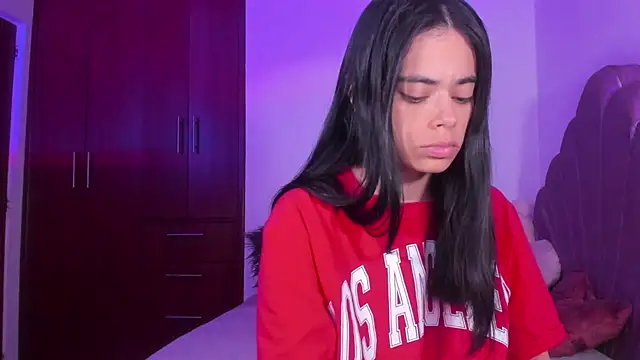 Snapshot of BelleVaal chatting on 12.02.25 BelleVaal online show from 12.02.25