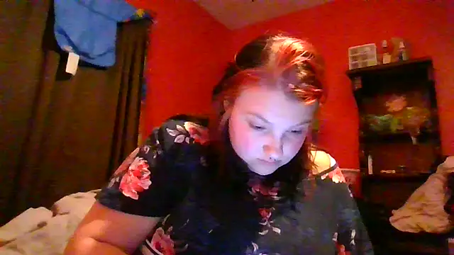 Snapshot of living420 chatting on 11.20.25 living420 online show from 11.20.25