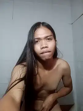 Snapshot of asian_reyanxxx chatting on 11.23.25 asian reyanxxx online show from 11.23.25