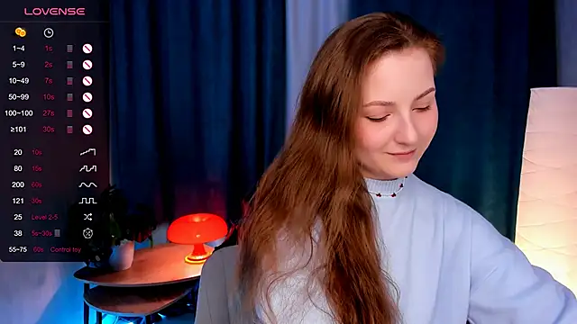 Snapshot of velvet_cherry_ chatting on 11.28.25 velvet cherry online show from 11.28.25