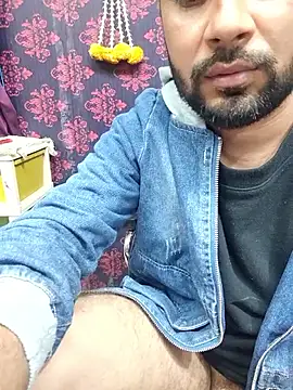 Cute Lucky online show from 11.30.25