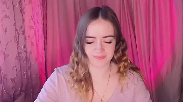 Illa May online show from 01.15.26