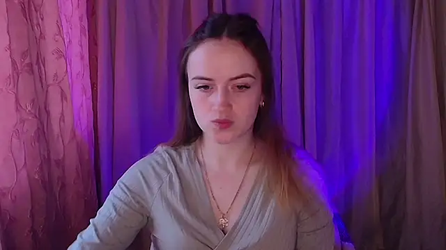 Illa May online show from 02.03.26