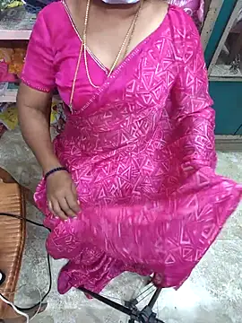 Snapshot of Gajalakshmi chatting on 11.21.25 Gajalakshmi online show from 11.21.25