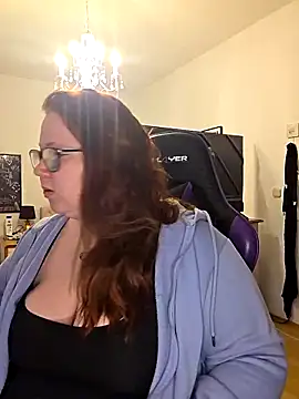 NaughtyNiia online show from 12.19.25