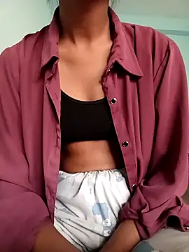 Snapshot of Purnima_18 chatting on 11.29.25 Purnima 18 online show from 11.29.25