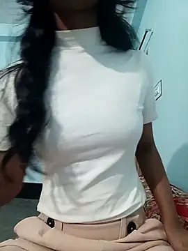 Snapshot of Purnima_18 chatting on 12.04.25 Purnima 18 online show from 12.04.25