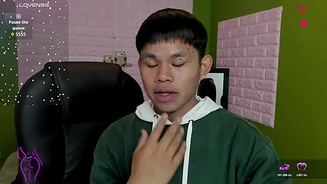 tommy cherry  online show from 11.28.25