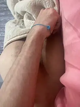 italianbaby001 online show from 11.22.25