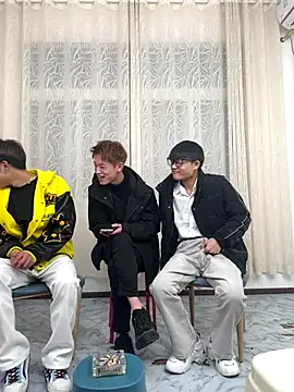 Delicious-boys-001 online show from 11.23.25