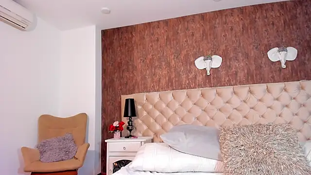 DaimondJohnson online show from 01.11.26