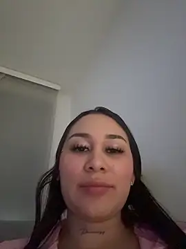 kylie pregnat online show from 11.24.25