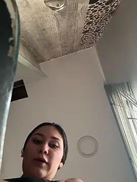 kylie pregnat online show from 11.27.25