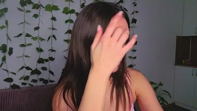 Tiffany Sweetie online show from 04.03.26