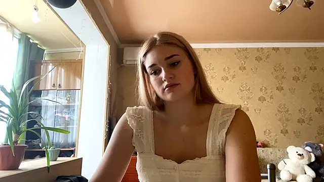 Malley Saunds online show from 11.20.25