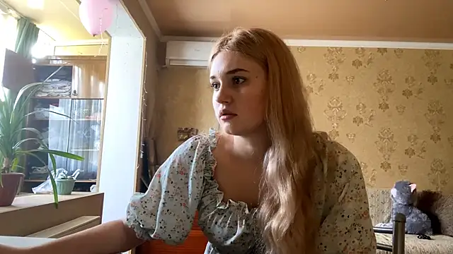 Malley Saunds online show from 11.25.25