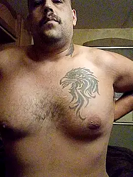 BigriskDaddy92 online show from 11.21.25