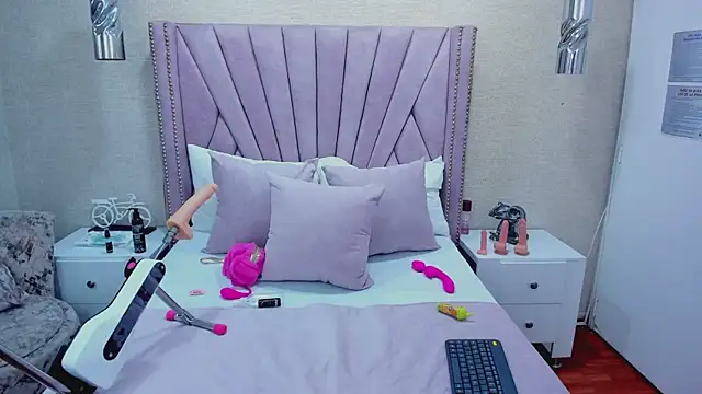 ViolettFrosst online show from 11.20.25