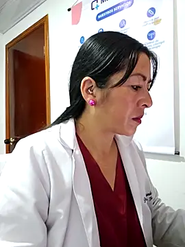 JustSamantha  online show from 04.13.26