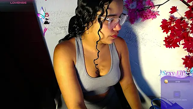 Snapshot of chleo_rosse chatting on 06.03.26 chleo rosse online show from 06.03.26