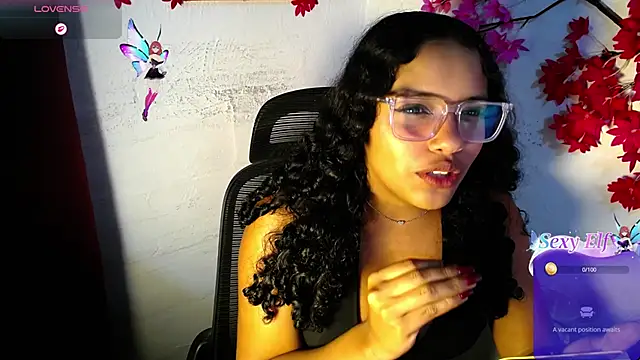 Snapshot of chleo_rosse chatting on 07.02.26 chleo rosse online show from 07.02.26